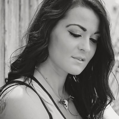 Profile Picture of Lexi Quinn (@Lexi_Lou0393) on Twitter