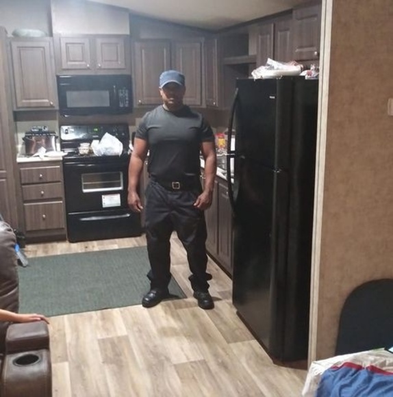 Profile Picture of Kennedy Roy (@kennedyroy19) on Poshmark