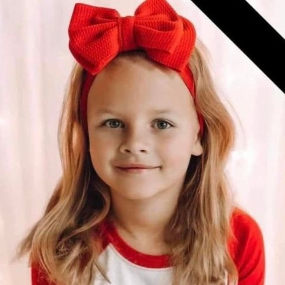 Casey Fetterolf - Poshmark Profile Picture of Casey Fetterolf (@casey2u2) on Poshmark