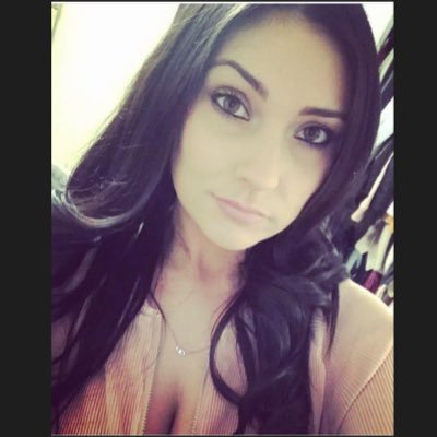 Profile Picture of Kate Renda (@kate_renda) on Twitter