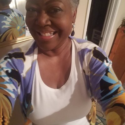 Profile Picture of Cynthia Walker (@MrsCEWalker) on Twitter