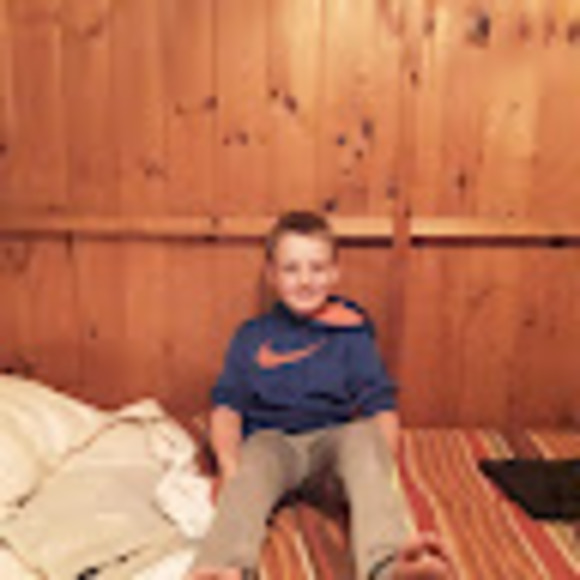 Profile Picture of Annmarie Koenigs (@annmariekoenigs) on Poshmark