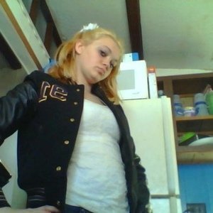 Profile Picture of Clarissa Farve (@clarissa.farve) on Myspace