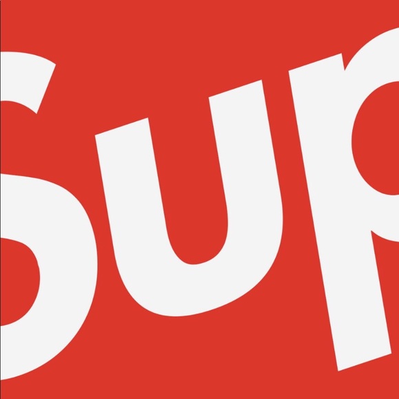 Profile Picture of Kevin Valadez (@hsnsxhdjxbs) on Poshmark