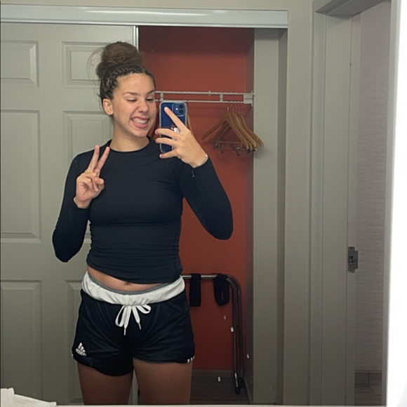 Profile Picture of Grace Riggs (@gracemriggs11) on Poshmark