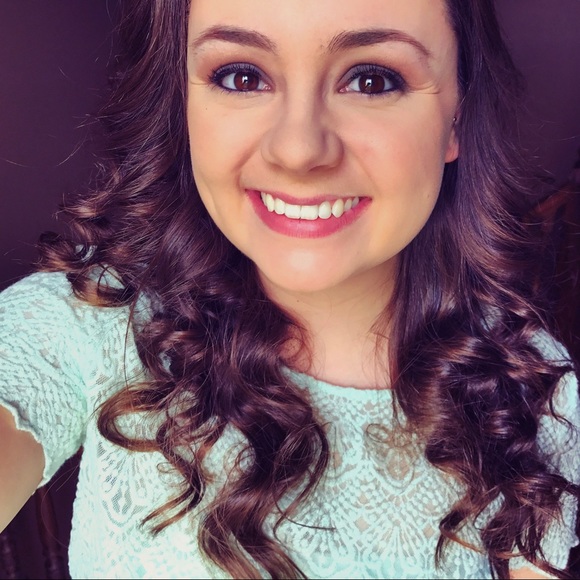 Profile Picture of Tanner Jakeway (@tjake19) on Poshmark