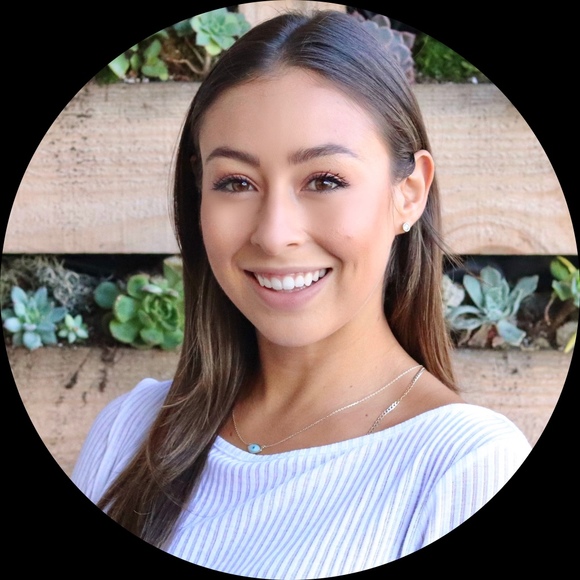 Bianca Nash - Poshmark Profile Picture of Bianca Nash (@bnmycloset) on Poshmark