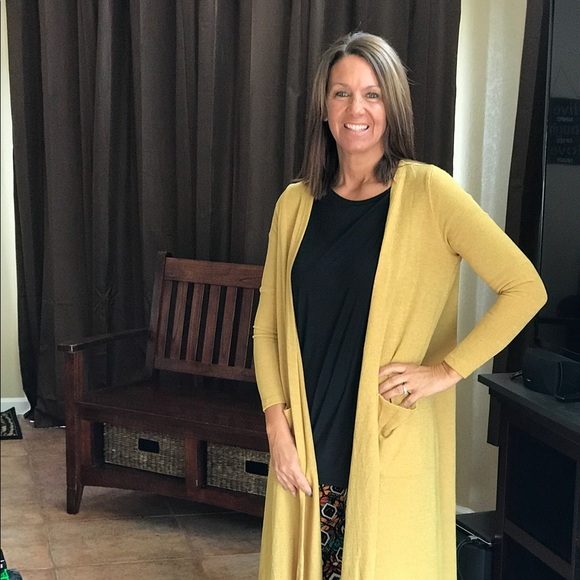 Profile Picture of Trina Franks (@basketballkids) on Poshmark
