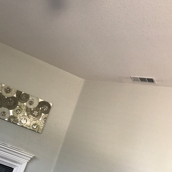 Profile Picture of Alexandria Vawter (@a_vawter) on Poshmark