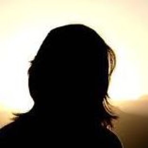 Profile Picture of Humaira Bagadia (@humairabagadia) on Poshmark