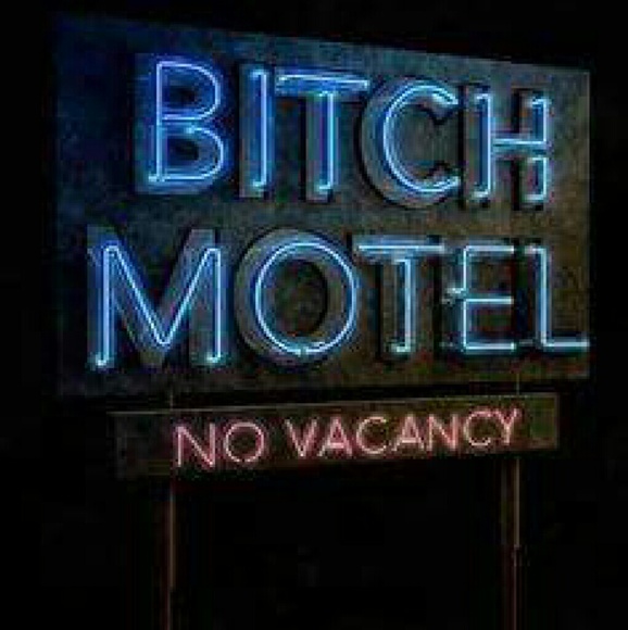 Sandra Sousa - Poshmark Profile Picture of Sandra Sousa (@angelivone) on Poshmark