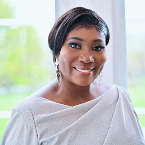 Profile Picture of Abena Fleischer (@abenafleischer) on Poshmark