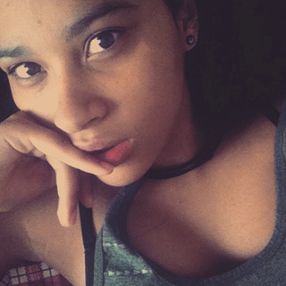 Profile Picture of Breyonna Grays (@breyonnagrays) on Poshmark