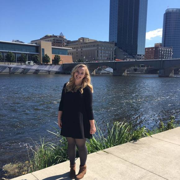 Profile Picture of Emily Feltenbarger (@zebraskillet4) on Poshmark
