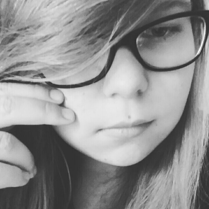 Profile Picture of Julia Laufer (@julia_laufer) on Tiktok