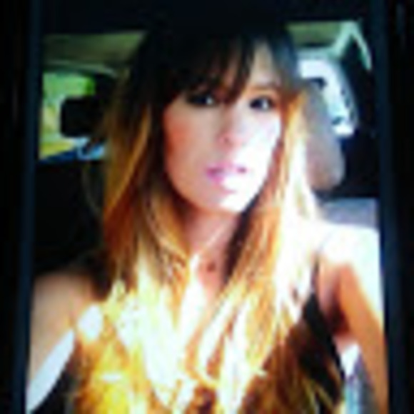 Profile Picture of Julie Williams (@heismanjw82) on Poshmark