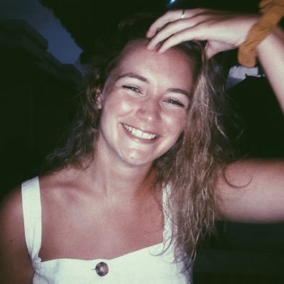 Profile Picture of Ellen Telfer-Thomas (@ellensiantt) on Twitter