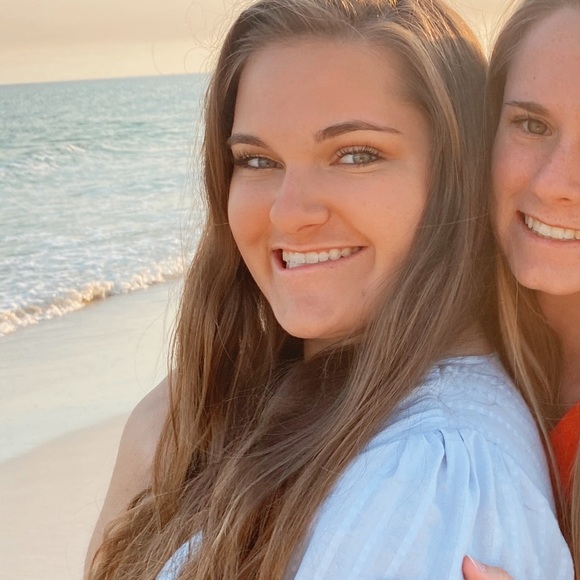 Profile Picture of Jenna Lord (@jennalord3) on Poshmark