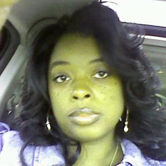 Profile Picture of Cassandra Butcher (@mikki40) on Poshmark