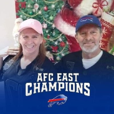 Profile Picture of Lisa Calvert-Kearns (@lisacalvert66) on Twitter