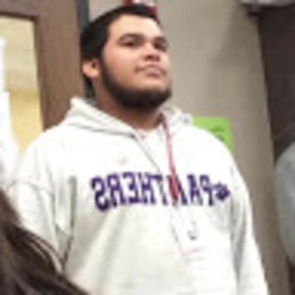 Profile Picture of Zachary Garcia (@zacharytbh) on Poshmark