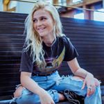Emma Stupski - Instagram Profile Picture of Emma Stupski (@emmacarrin_) on Instagram