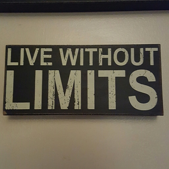 Profile Picture of Tequesha Boxill (@simonewinsone) on Poshmark