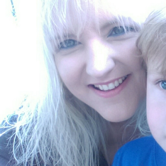 Profile Picture of Theresa Mcgallion (@starchild1972) on Poshmark