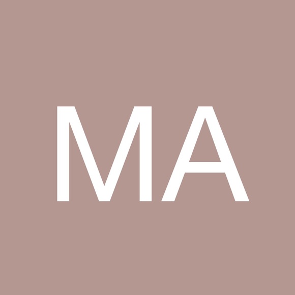 Profile Picture of May Almario (@mayjo1970) on Poshmark