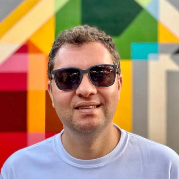 Profile Picture of Marcelo De souza (@souzam22) on Poshmark