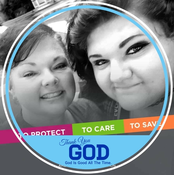 Profile Picture of Kelly Phares (@mrspharroe) on Poshmark