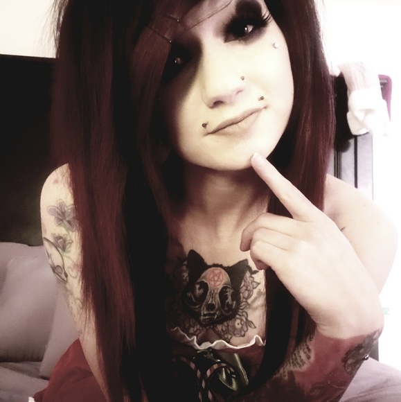 Misty Vannorman - Poshmark Profile Picture of Misty Vannorman (@emr2165) on Poshmark