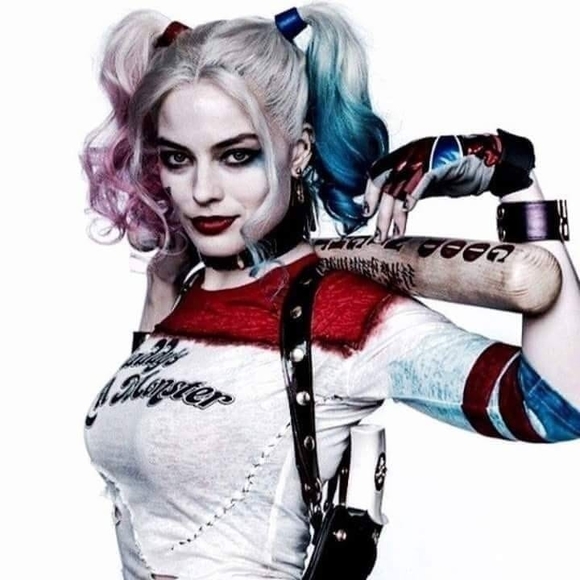 Profile Picture of Isabella Matute (@isabellamatute) on Poshmark