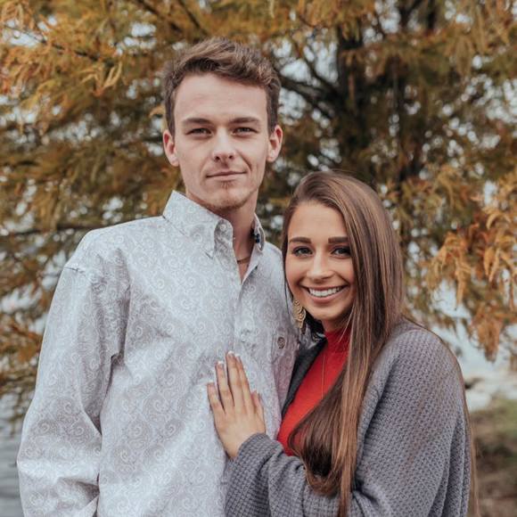 Profile Picture of Jordan Vaughn (@hoopersm00) on Poshmark