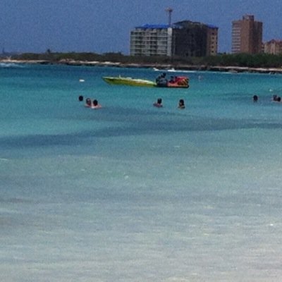 Profile Picture of Lisa Yates (@lisayates96) on Twitter