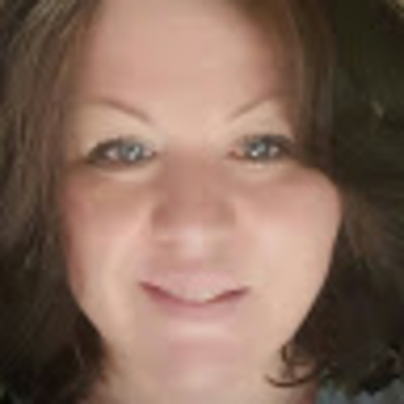 Profile Picture of Donna Budzynski (@donnabudzynski) on Poshmark