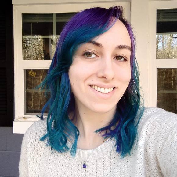 Profile Picture of Stephanie Frazzitta (@ready2spaghetti) on Poshmark