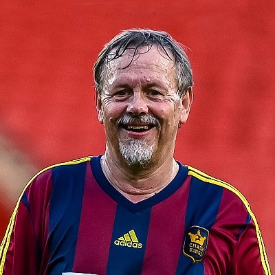 Profile Picture of Steve Bridge (@Bridgey54) on Twitter