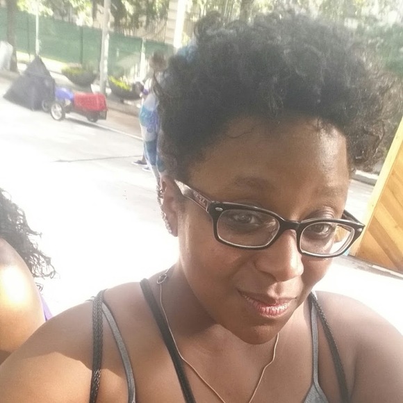 Profile Picture of Talrah Pantallion (@tjp002) on Poshmark