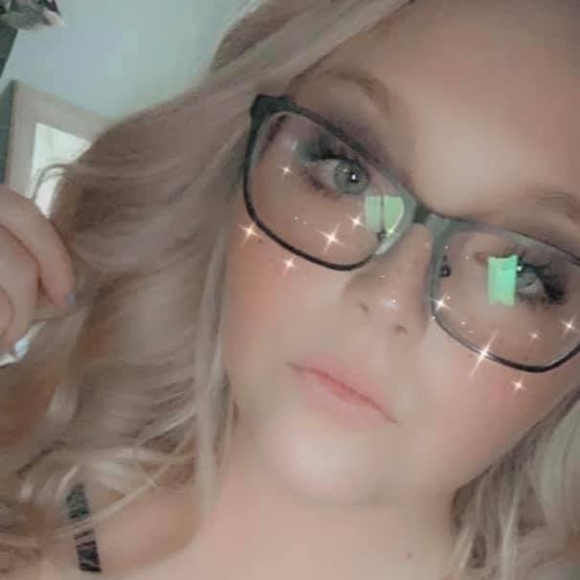 Profile Picture of Paige Marks (@kitts2013) on Poshmark