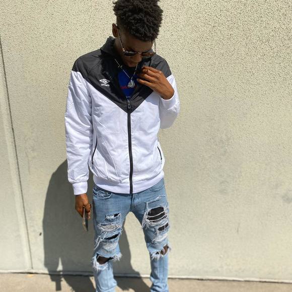 Profile Picture of Nicholas Lee (@nicholaslee880) on Poshmark