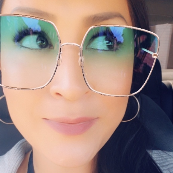 Profile Picture of Norma Leanos (@nleanos19) on Poshmark