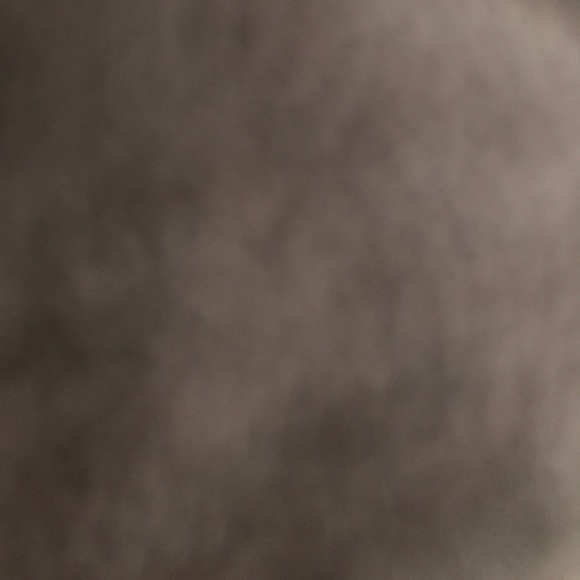 Profile Picture of Nadia Farrell (@nlucy2) on Poshmark