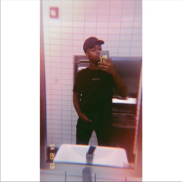 Profile Picture of Gregory Maxwell (@kingvvibez) on Poshmark