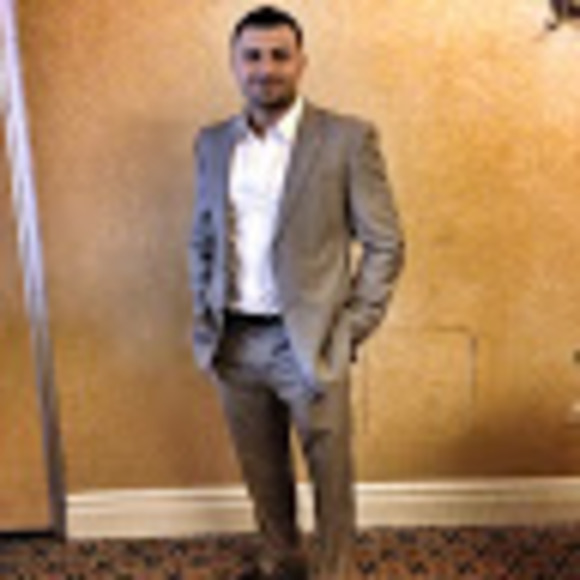 Profile Picture of Husni Othman (@ploprime) on Poshmark