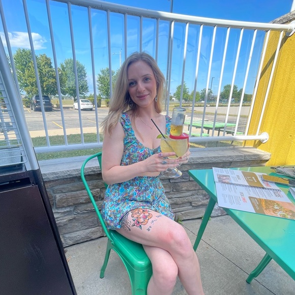 Profile Picture of Kendra Kamerer (@kendrakamerer) on Poshmark