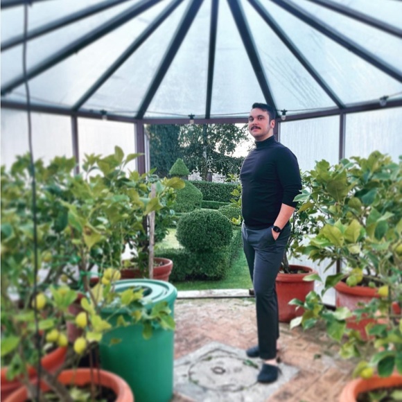 Profile Picture of Tyler Stepps (@tylerstepps) on Poshmark