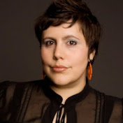 Profile Picture of Lauren Marie Fleming (Queerie Bradshaw) (@QueerieBradshaw) on Youtube