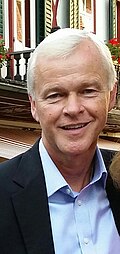 Profile Picture of Larry Bartonon Wikipedia