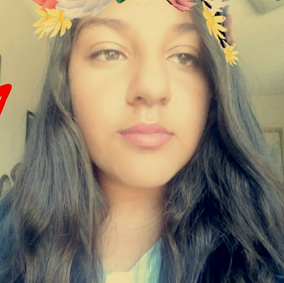 Profile Picture of Kristine Plascencia (@kristine077) on Poshmark